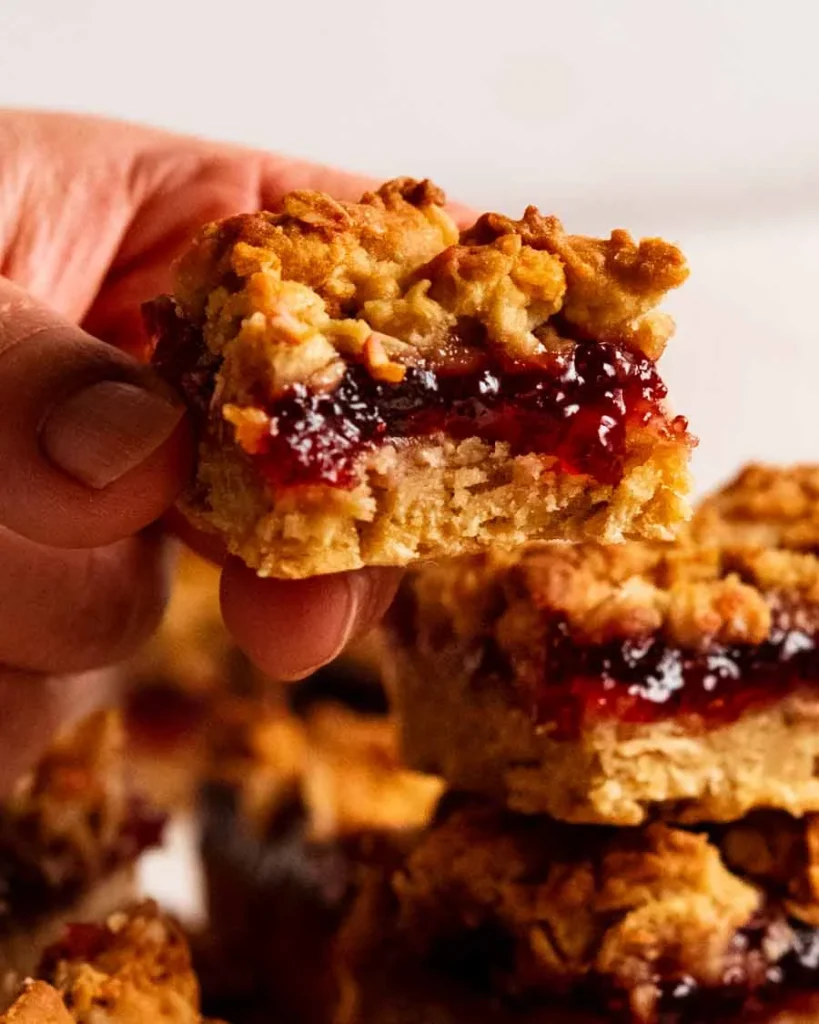 Delicious Raspberry Jam Oat Bars - Easy Homemade Recipe